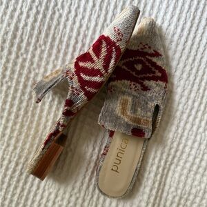 Punica Made in Turkey Leather Velvet Mules